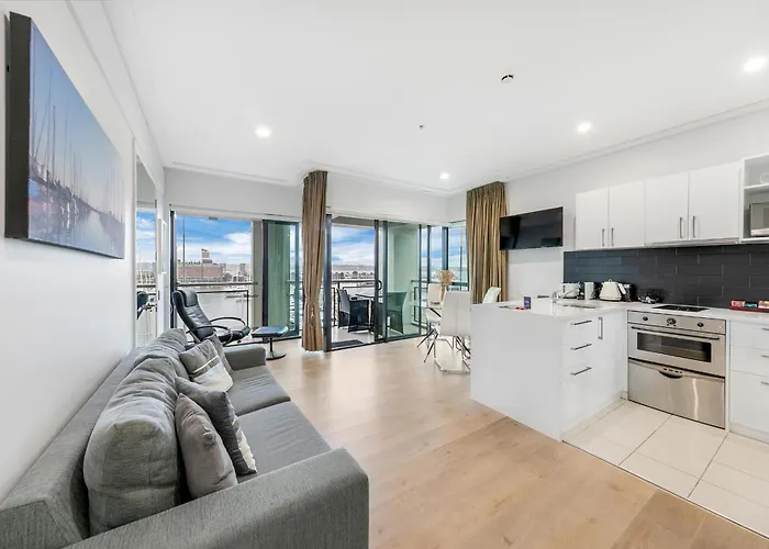 Exquisite Sun Soaked Corner Apartment
